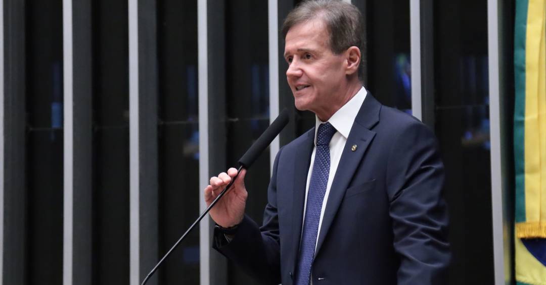 Brasil está na contramão do mundo, diz deputado sobre maioridade penal