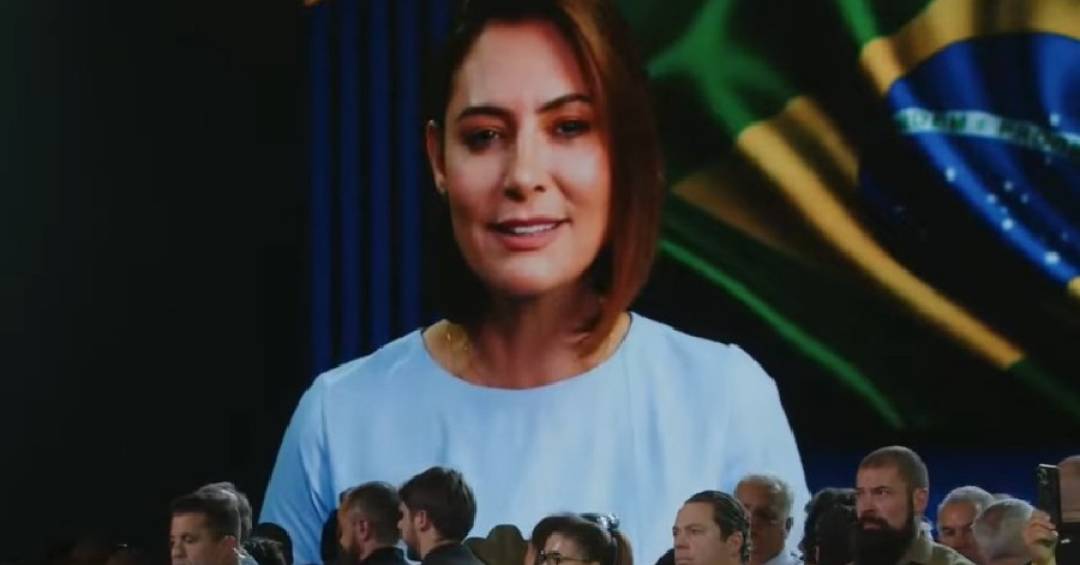 Sem presença de Michelle, PL oficializa candidatura da ex-primeira-dama ao Senado