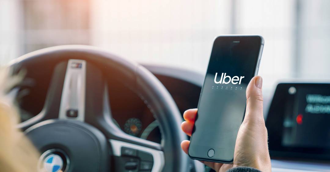 Uber começa a cobrar motoristas por corridas recusadas e muda custo de ficar disponível no app