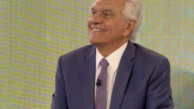 Caiado pede afastamento imediato de Moraes após revelação de conversas com Vorcaro