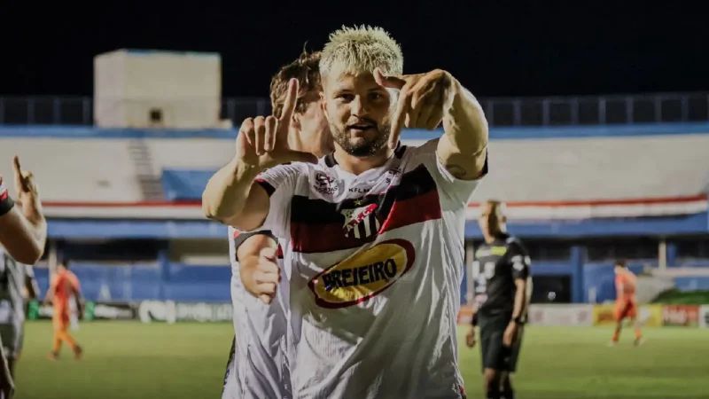 Destaque do Anápolis, atacante acerta com time da Ásia