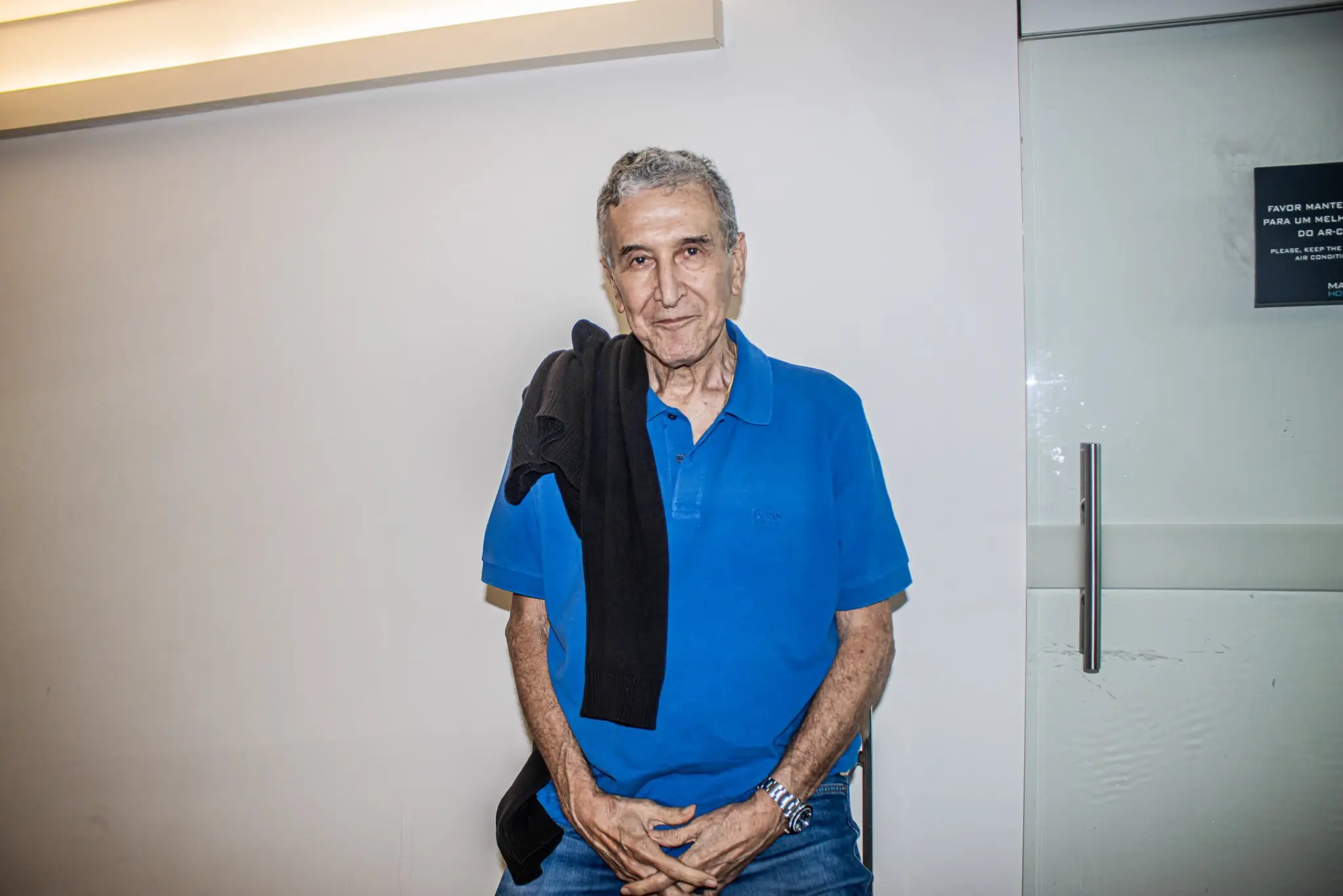 Ex-técnico Parreira recebe alta após quase três meses