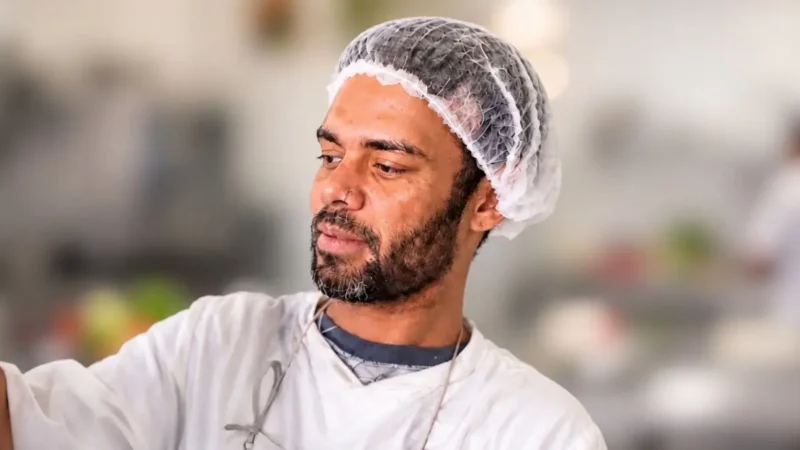 Funcionário de peixaria é roubado e morre após receber salário