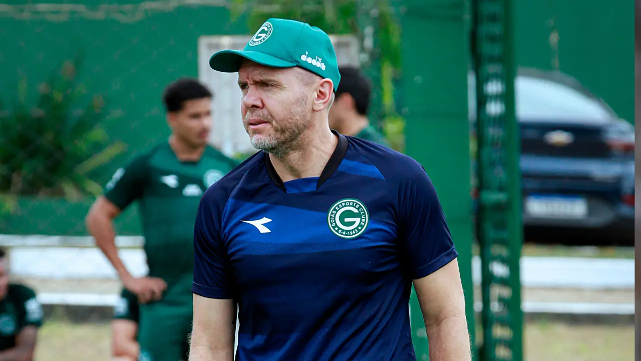 Mozart não descarta acesso do Goiás e mira vitória no clássico