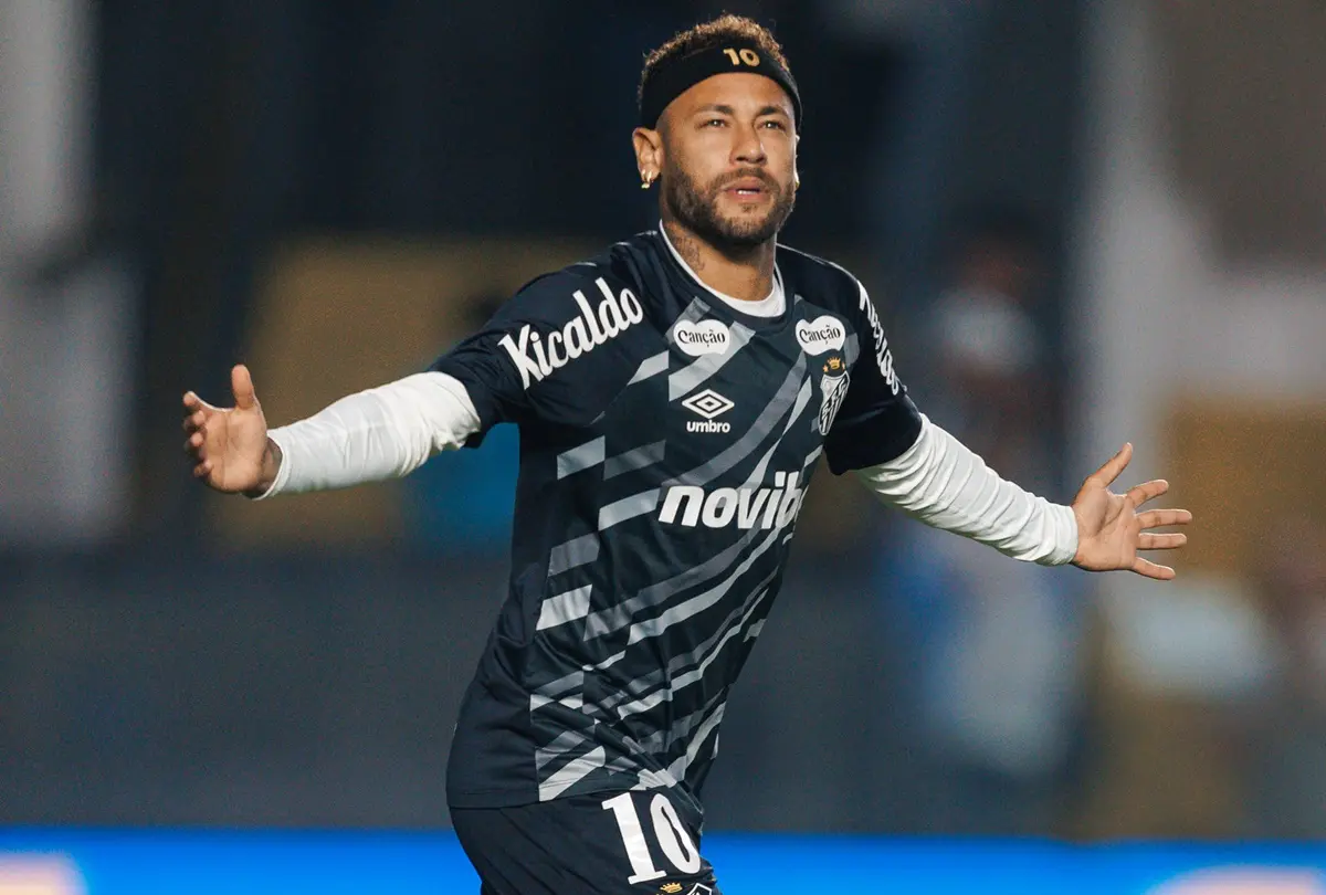 Palmeiras provoca Neymar com condição de seu gramado