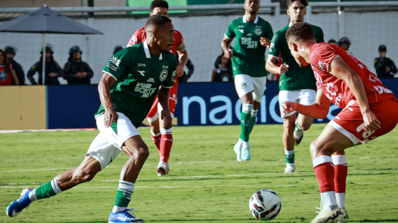 Relembre o duelo entre Vila Nova e Goiás no primeiro turno
