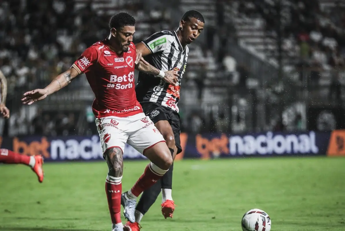Vila Nova leva goleada do Athletic na Série B