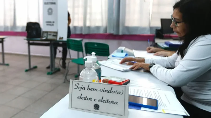 saiba quais são as funções e benefícios do mesário
